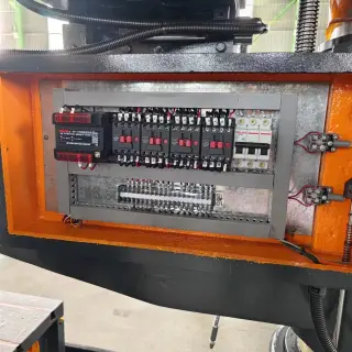 Радиально-сверлильный станок Z3040