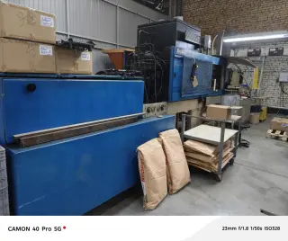 Kuasy 1400/250 Термопластавтомат Усилие запирания 1750 кН