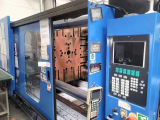 Термопластавтомат FCS SD-600 M