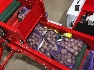 УММС-25: Машина упаковки маленьких мешков в большие