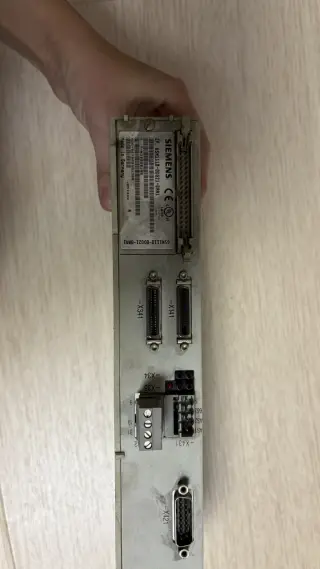 SIEMENS SIMODRIVE 611-D 6SN1118-0DG21-0AA1 модуль управления