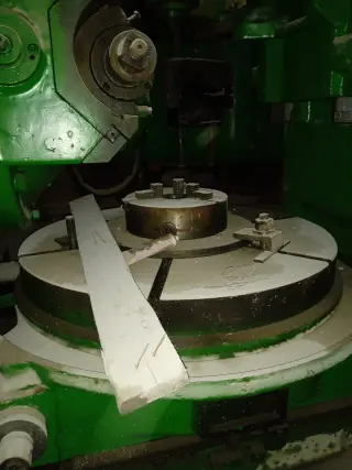 Зубофрезерный станок 5к328В