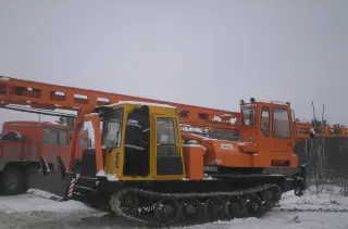 Бурильно-сваебойная машина БМ-831