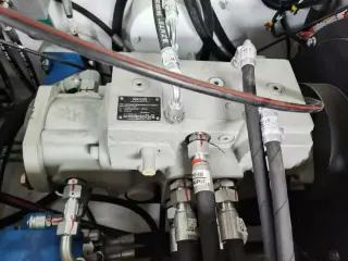 Минипогрузчик с бортовым поворотом Leist Gross VTG900