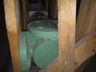 насос шестеренный R 40 G1BF+Y