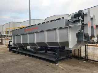 ПРОДАЕМ : Корытная Мойка Polygonmach для промывки щебня и гравия
