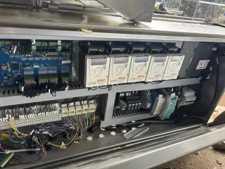 Автоматический упаковщик яиц Farm Packer в транспортные лотки