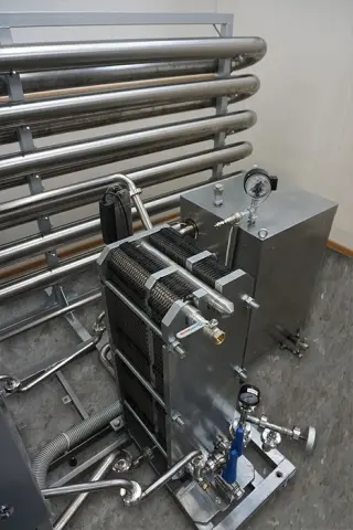 Планшетный режущий плоттер для листовых материалов и панелей PLT1825F