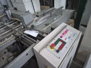 Фальцевальная машина BAUM 2020, модель 1320F (4+2)