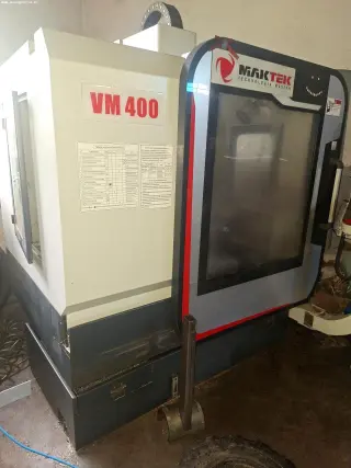 Вертикальный обрабатывающий центр с ЧПУ MAKTEK VM 400