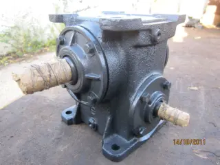 Редуктор червячный 1Ч63А-32-52