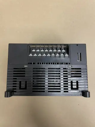 Программируемый контроллер Omron CP1L-EL20DT1-D
