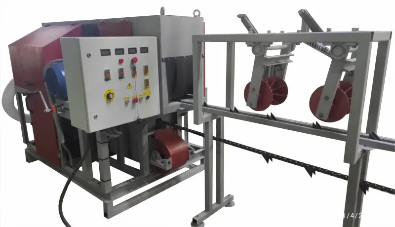Станок для переработки тонкомера СПТ-280т (встроенный скребковый транспортер) 84,7 кВт