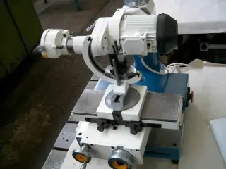 Универсальный заточной настольный станок ВЗ-319