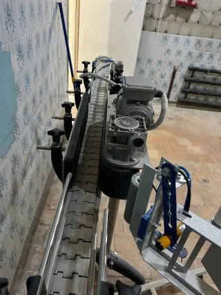 Линия розлива воды в ПЭТ до 800 бутылок/час