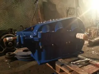 Редуктор крановый вертикальный КЦ1200-6,3-51 У2