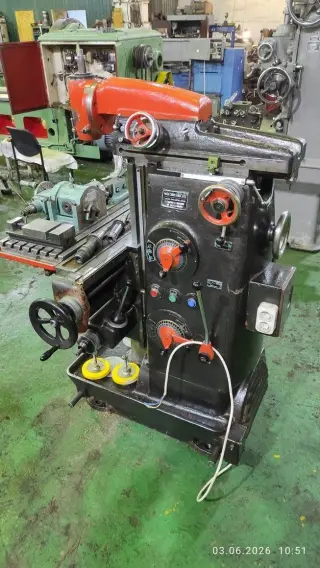 RIKEN RTM-3 Широкоуниверсальный фрезерный станок повышенной точности (пр-во Япония)