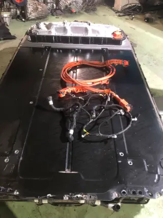 Двигатель Tesla 250л.с. с аккумуляторной Батареей 54 КвТ