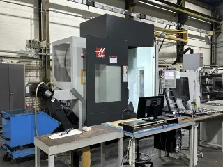 5-ти осевой обрабатывающий центр Haas - UMC-750