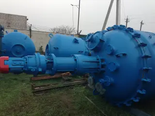 Стальной эмалированный реактор 3200 литров