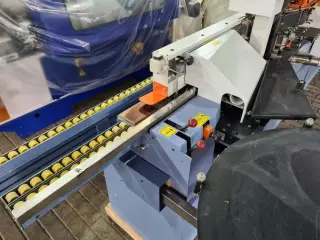 Кромкооблицовочный станок Hebrock AKV 3005 DK F