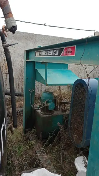 Установка для очистки и обезвоживания песка Powerscreen Finesmaster 200X Compact