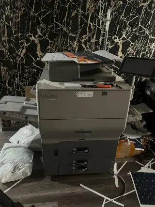 Цифровая печатная машина Ricoh Pro C5300SL — пробег 32 000