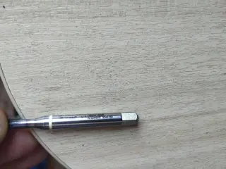 Метчик по чугуну М5 машинный