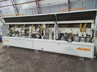 Кромкооблицовочный станок scm casadei Flexa 208