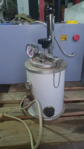 Инжектор для воска logimec 2,5 л с ручным насосом