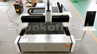 Оптоволоконный лазерный станок для резки металла XTC-1530W/6000 Raycus