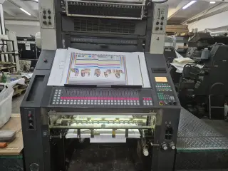 Офсетная печатная машина Man Roland 204, 2006 г.в