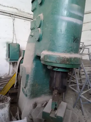 Молот ковочный пневматический М415А (400тн)