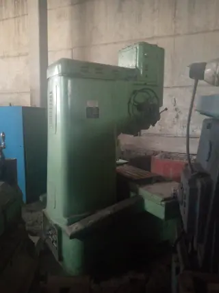 Координатно-расточной станок 2Е440А
