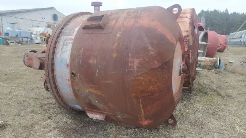 Реактор н/ж сталь. 4 м3