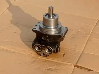 Гидромотор пилы Bucher Ponsse 0069107 (QXM42-032L)