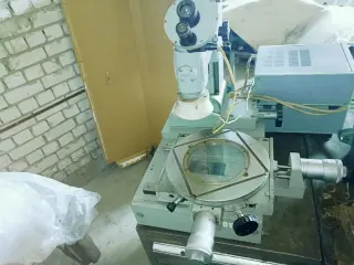БМИ-1Ц микроскоп инструментальный с индикацией