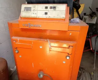 Напольный жидкотопливный котел Viessmann Paromat-Triplex TN 017, 170 кВт, отличное состояние