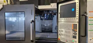 Обрабатывающий центр с ЧПУ DOOSAN VM 960L