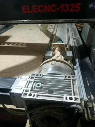 Станки деревообрабатывающие