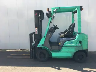 Вилочный погрузчик Mitsubishi KFGE15T-KF34 с боковым смещением