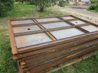 Щиты металлические, 3010 х 2013 мм