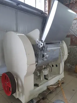 Тестомесильная микс-машина DMK 400 Nagema дмк-400