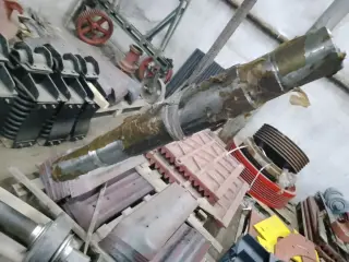 Вал горизонтальный 48442060020 КСД-900 СМД-120