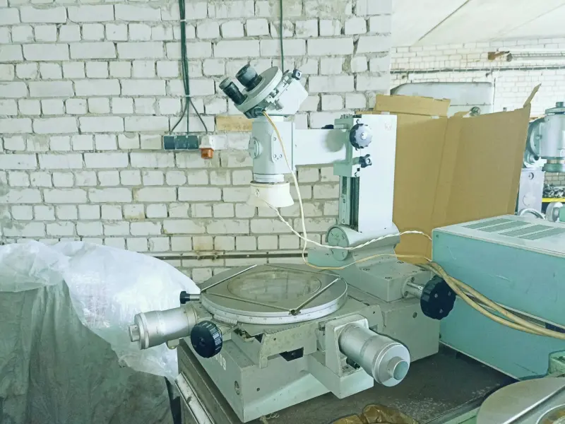 БМИ-1Ц микроскоп инструментальный с индикацией