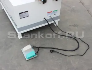 Кромкооблицовочный станок с ручной подачей Sicar W-2
