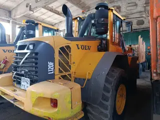 Фронтальный погрузчик Volvo L120F