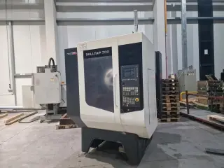 Обрабатывающий центр с ЧПУ DMG MillTap 700