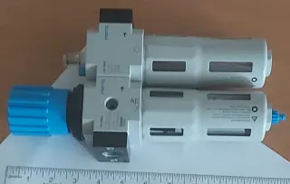 Блок подготовки воздуха Festo FRC-1/2-D-MIDI