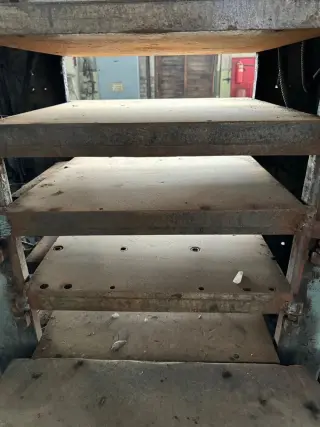 Пресс вулканизационный 250-600 4э